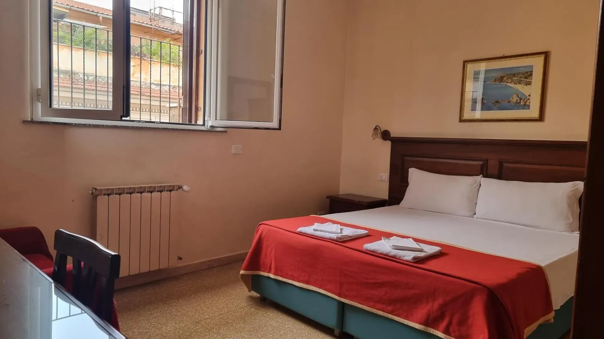 Apartment Domi 10 Apartment, Stazione Termini, Via Curtatone 12 Rome Italy