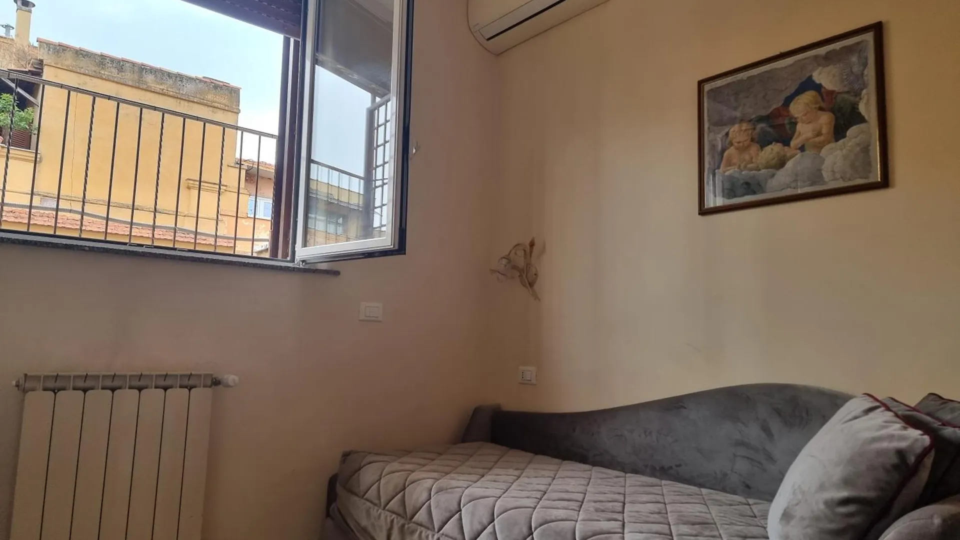 Domi 10 Apartment, Stazione Termini, Via Curtatone 12 Rome