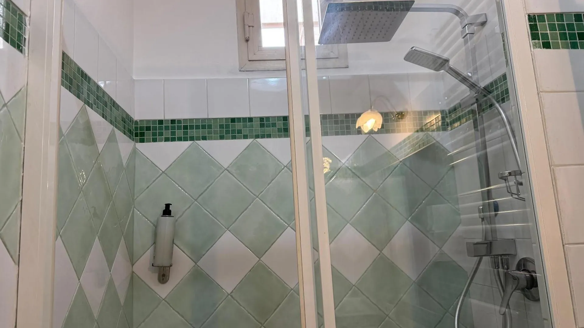 Domi 10 Apartment, Stazione Termini, Via Curtatone 12 Rome