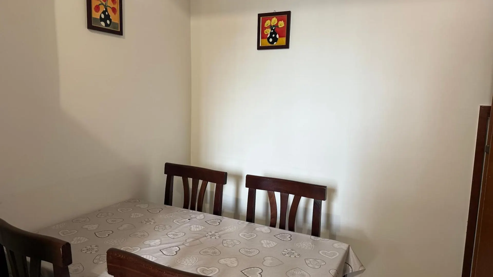 Apartment Domi 10 Apartment, Stazione Termini, Via Curtatone 12 Rome